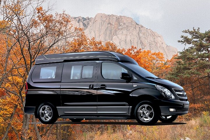 Private Van to Mt Seorak, Sokcho, Naksansa & more (Up to 14 pax) - Photo 1 of 10